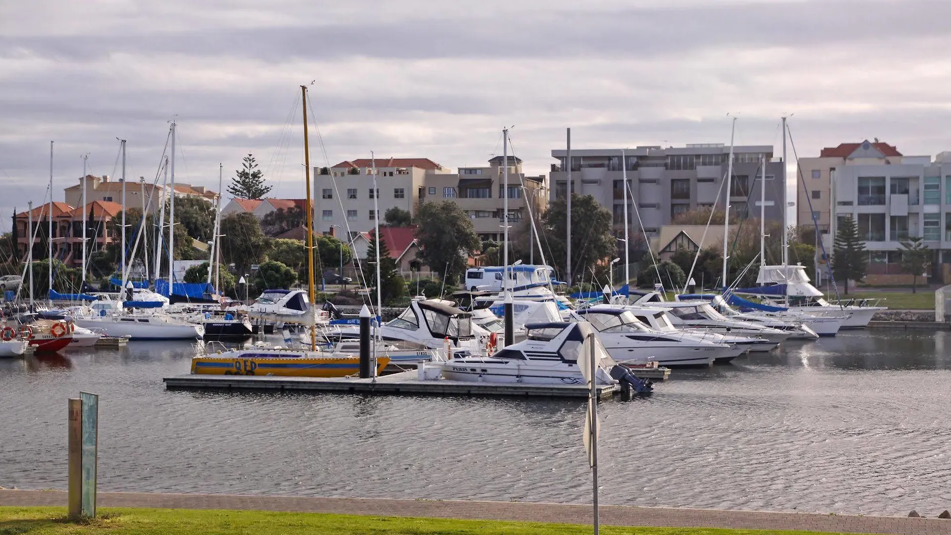 Bayswaterfront Apartments Adelaide Australia