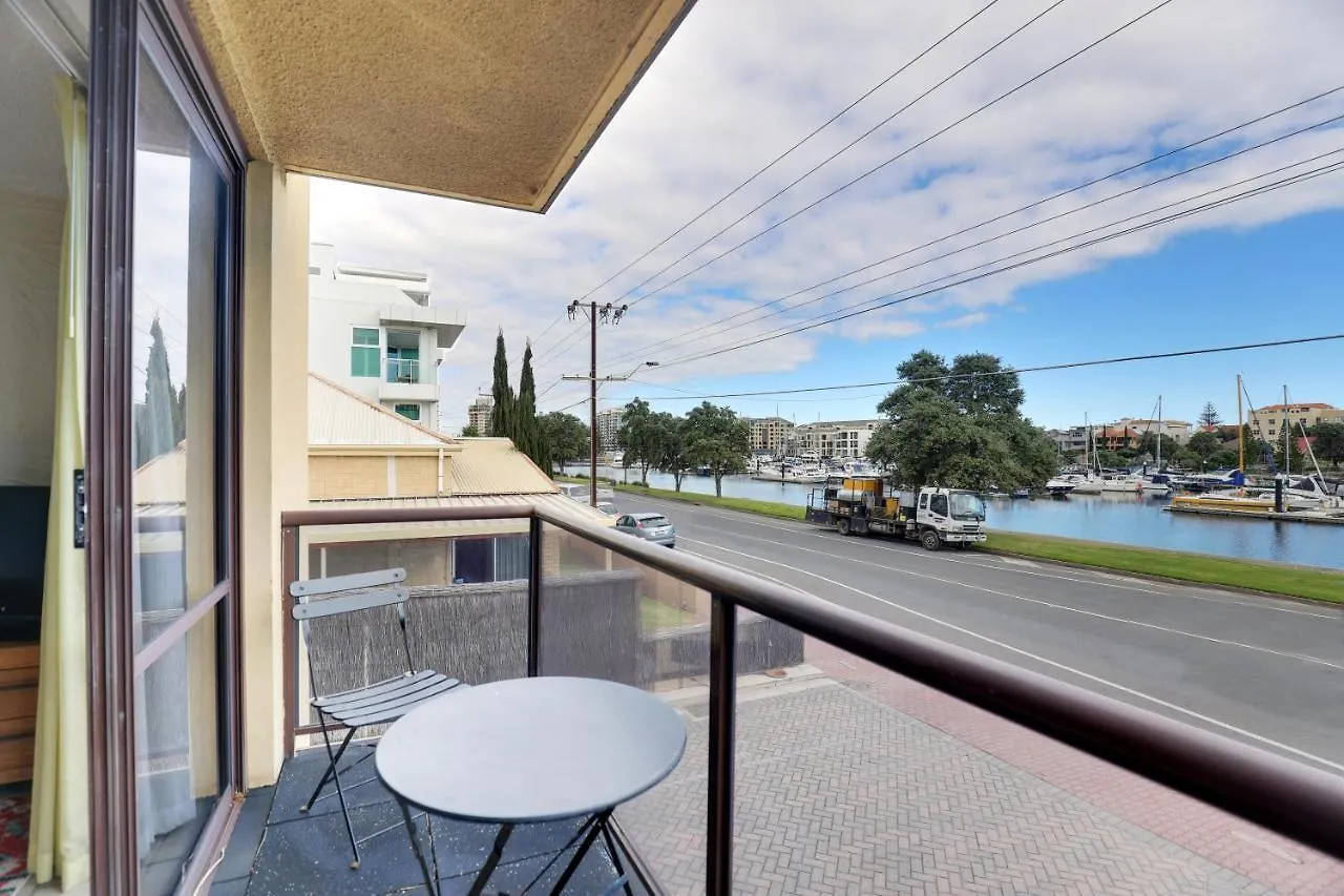 Bayswaterfront Apartments Adelaide
